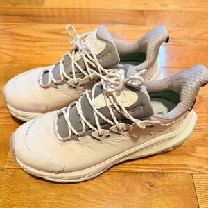 Hoka Kaha 2 Size 10 / 42.5 pink purple